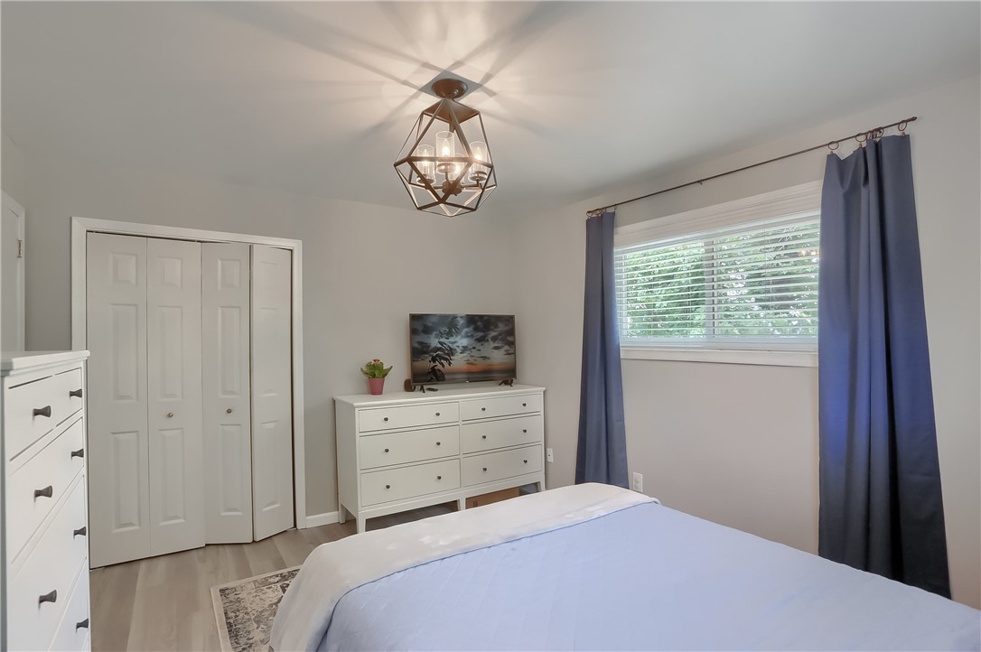 305 Highland Dr