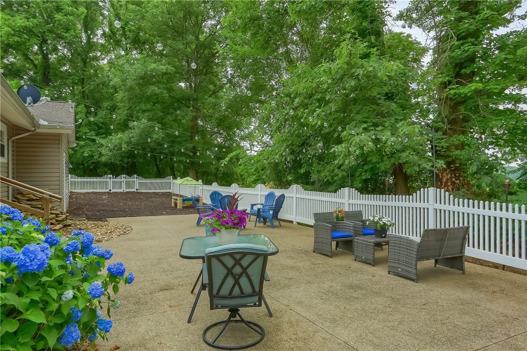 305 Highland Dr