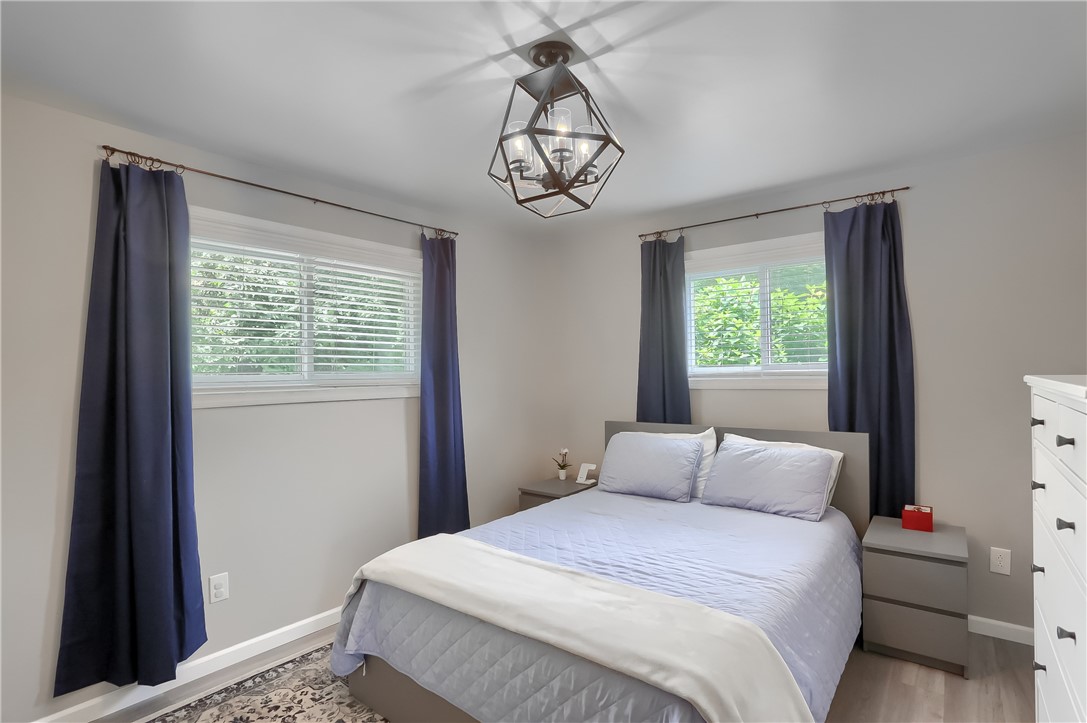305 Highland Dr