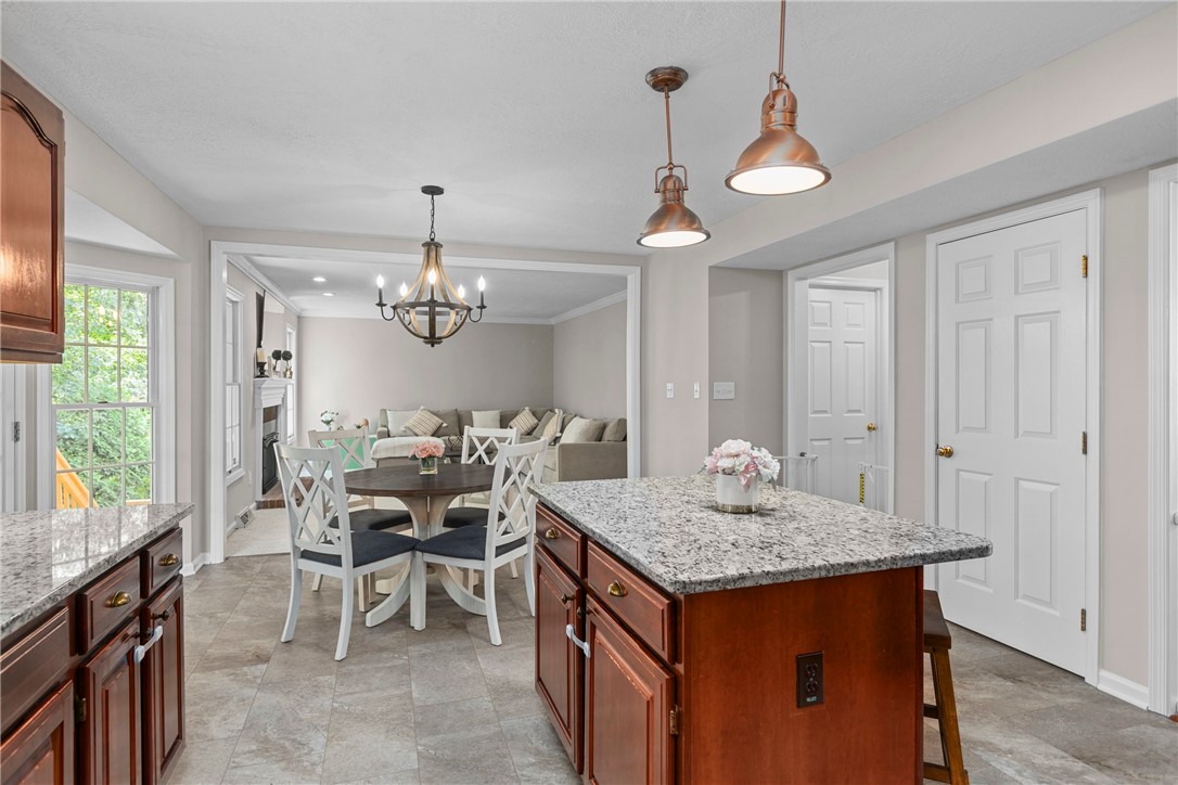 105 Village Dr