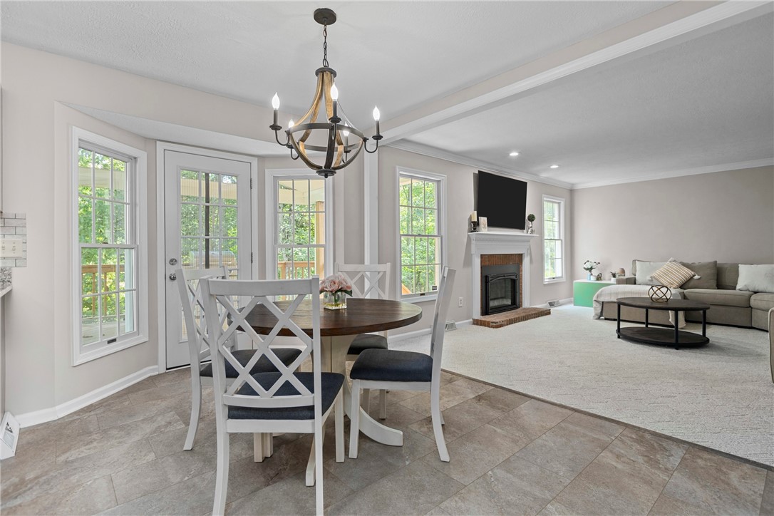 105 Village Dr