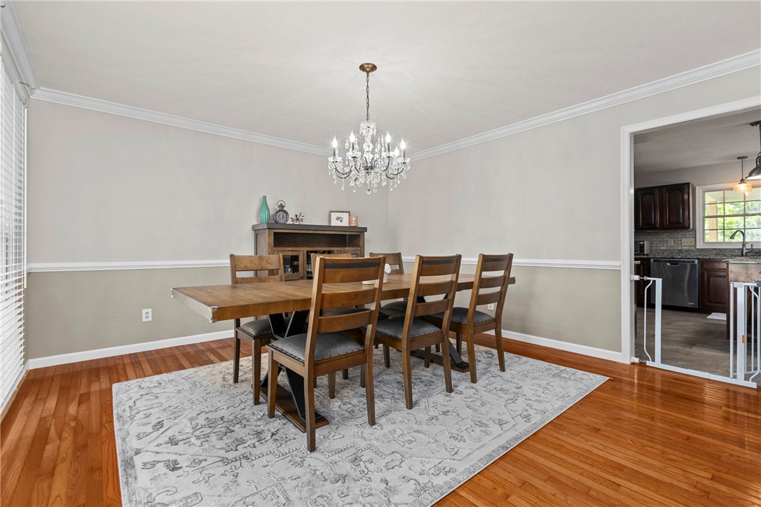 105 Village Dr