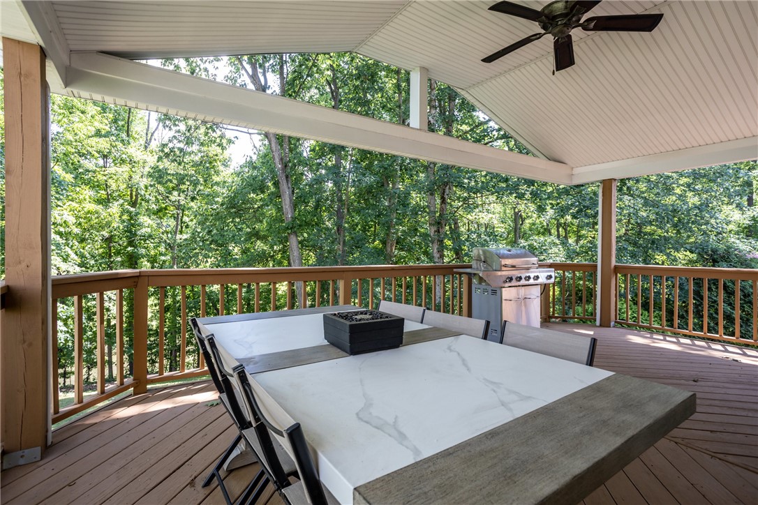105 Village Dr