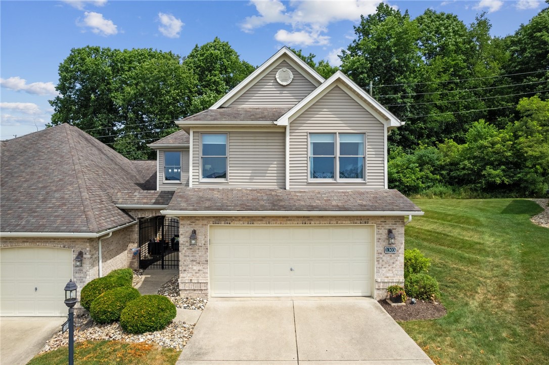 1303 Hunt Club Dr