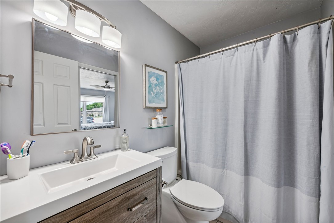 1303 Hunt Club Dr