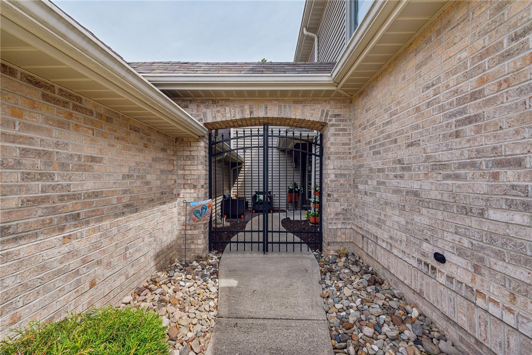 1303 Hunt Club Dr