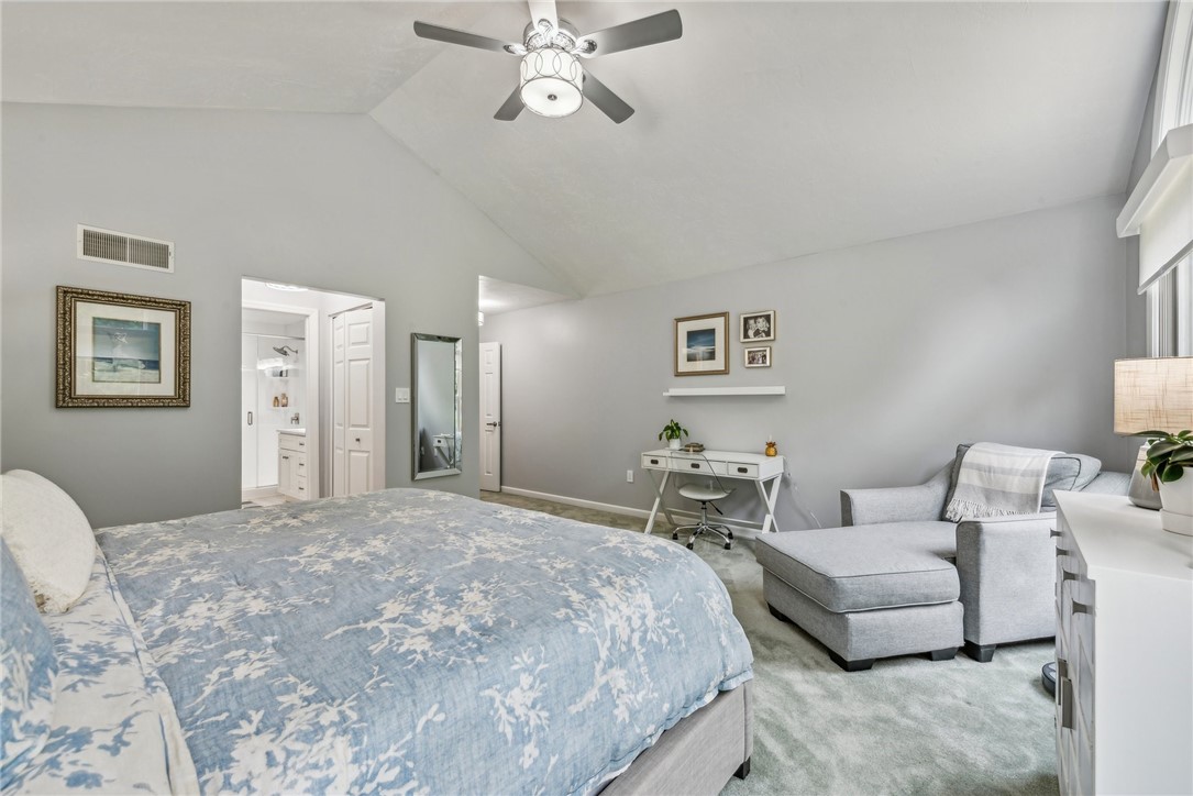 1303 Hunt Club Dr