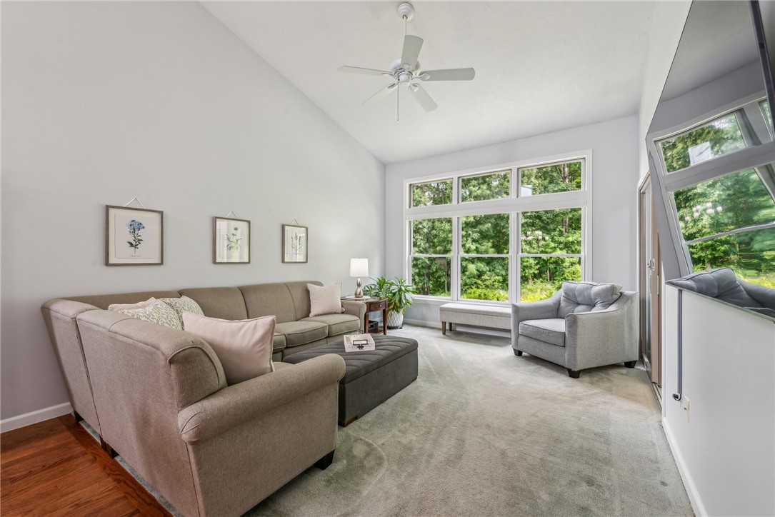 1303 Hunt Club Dr
