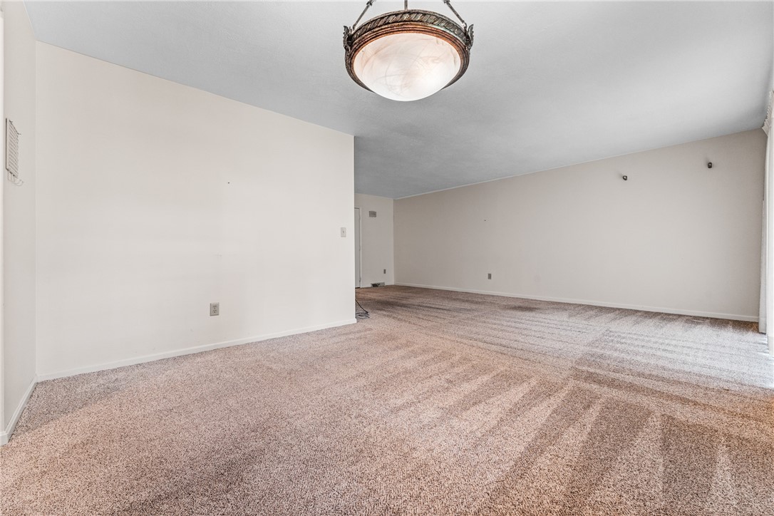 286 Windsor Rdg 25