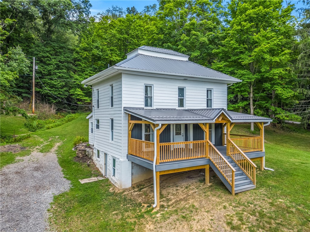 424 Conneaut Lake Rd