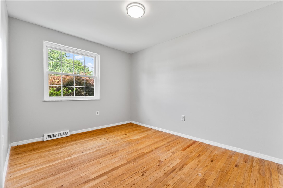 559 Sautter Dr