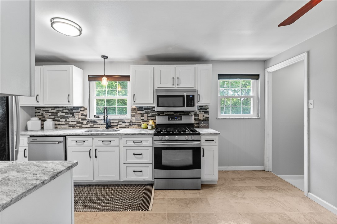 559 Sautter Dr