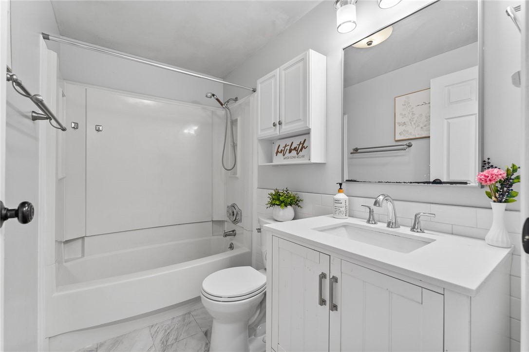 559 Sautter Dr