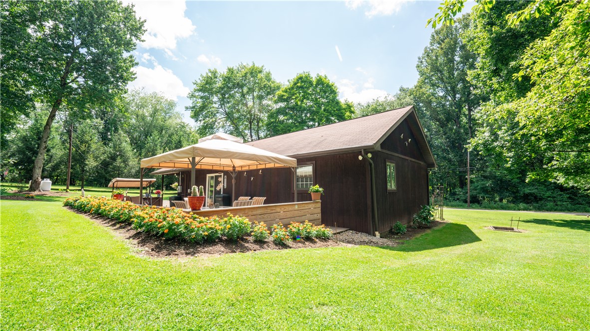 216 Clubhouse Dr