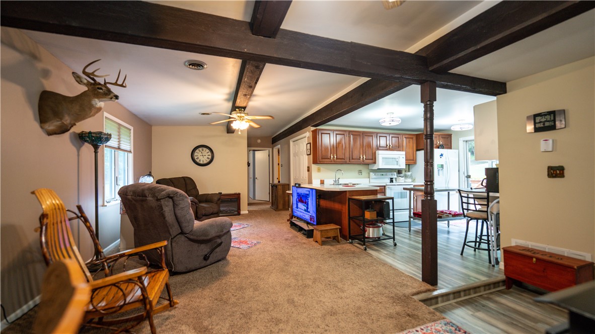 216 Clubhouse Dr
