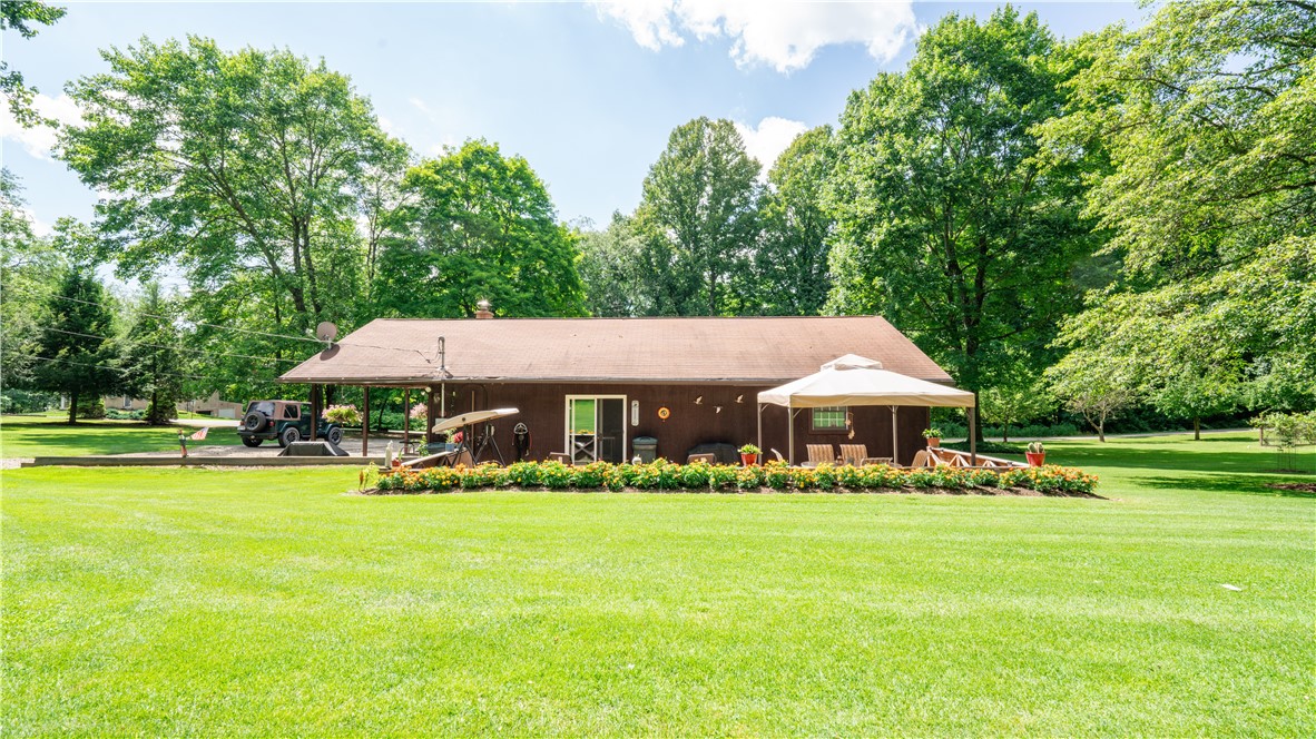 216 Clubhouse Dr