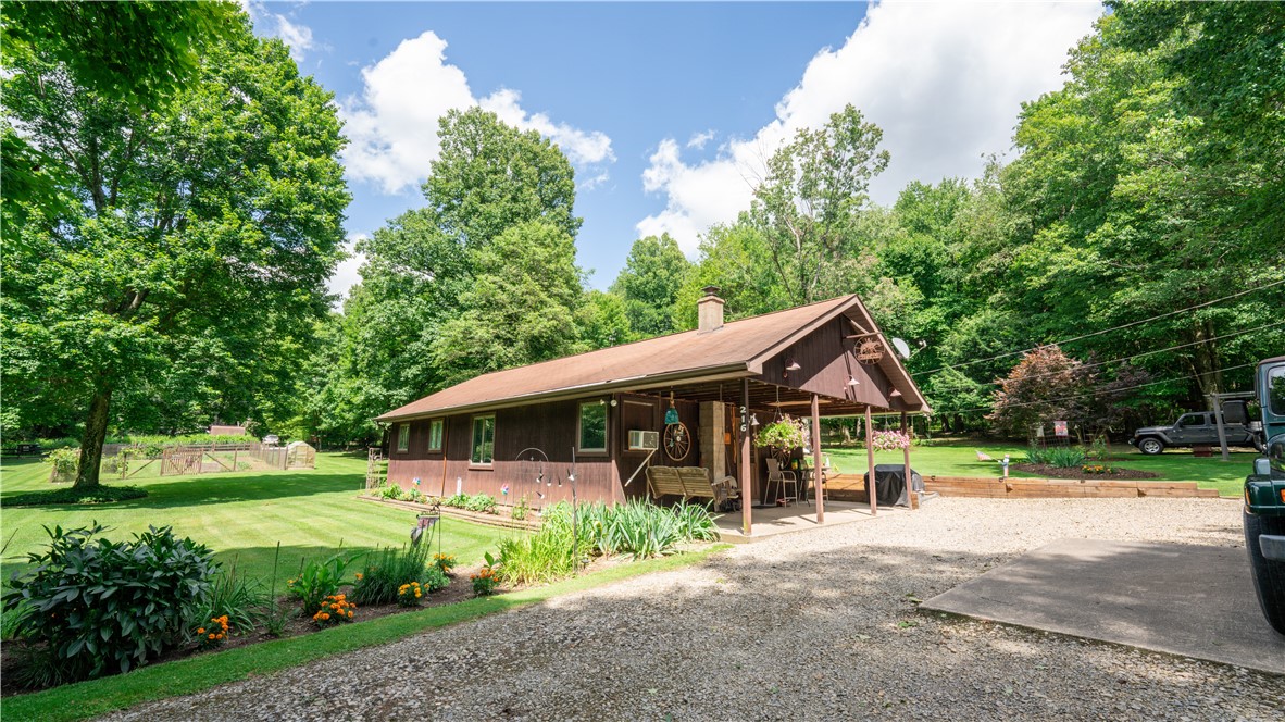 216 Clubhouse Dr