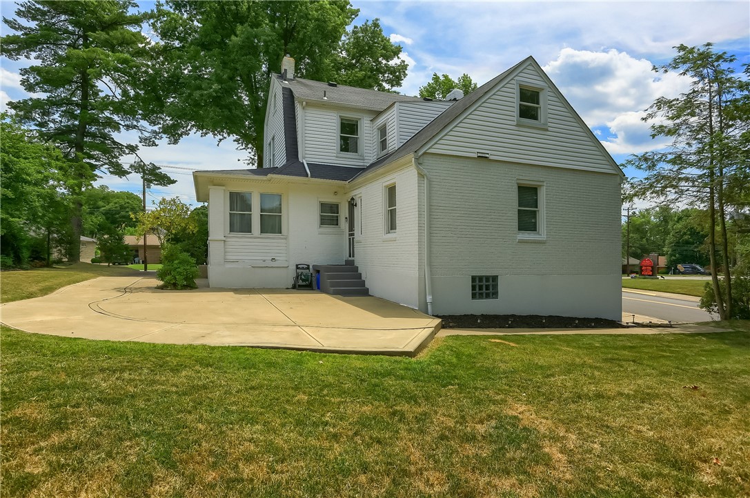 1044 Washington Road