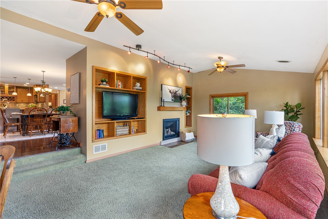 203 Hayeswold Dr