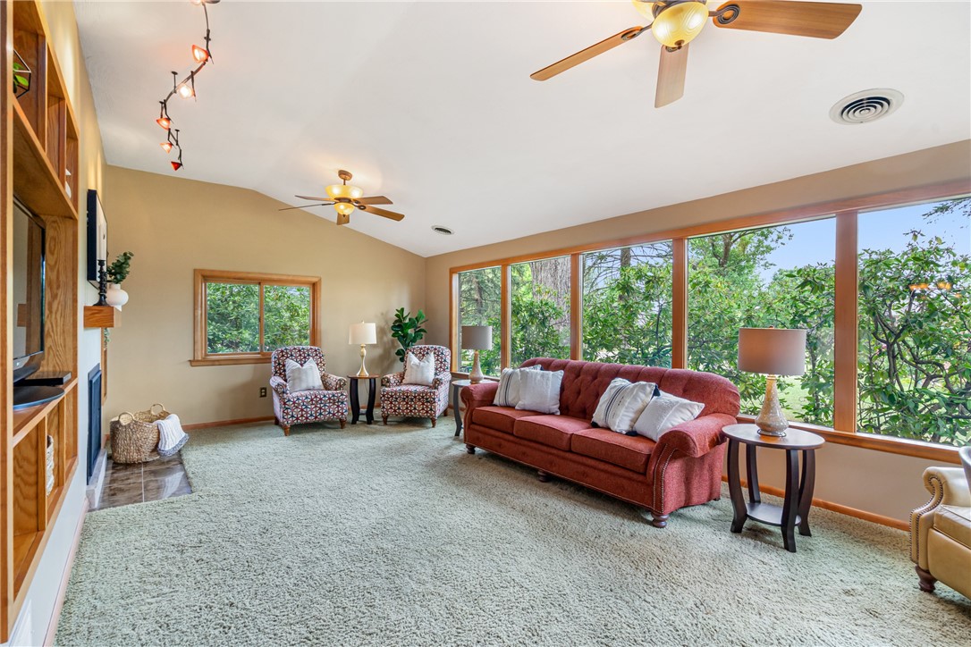 203 Hayeswold Dr