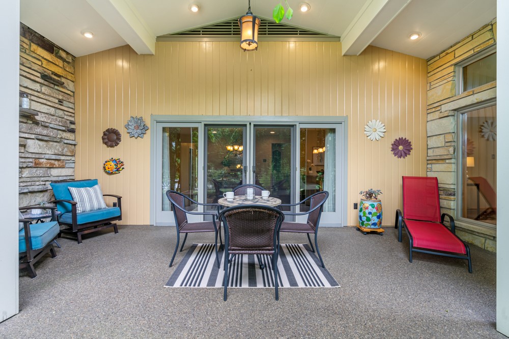203 Hayeswold Dr