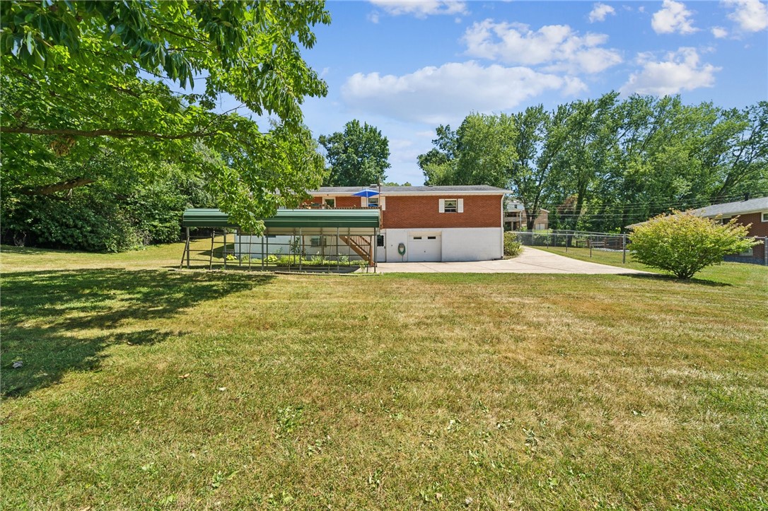 4020 W Lake Dr