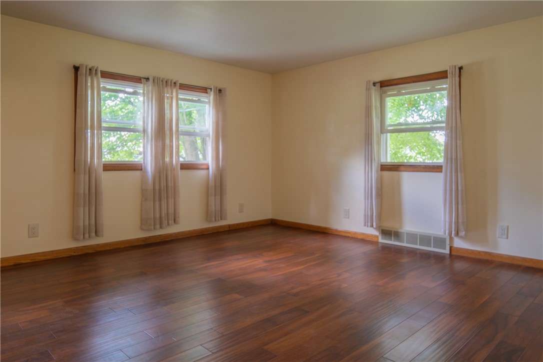 2152 Martha St