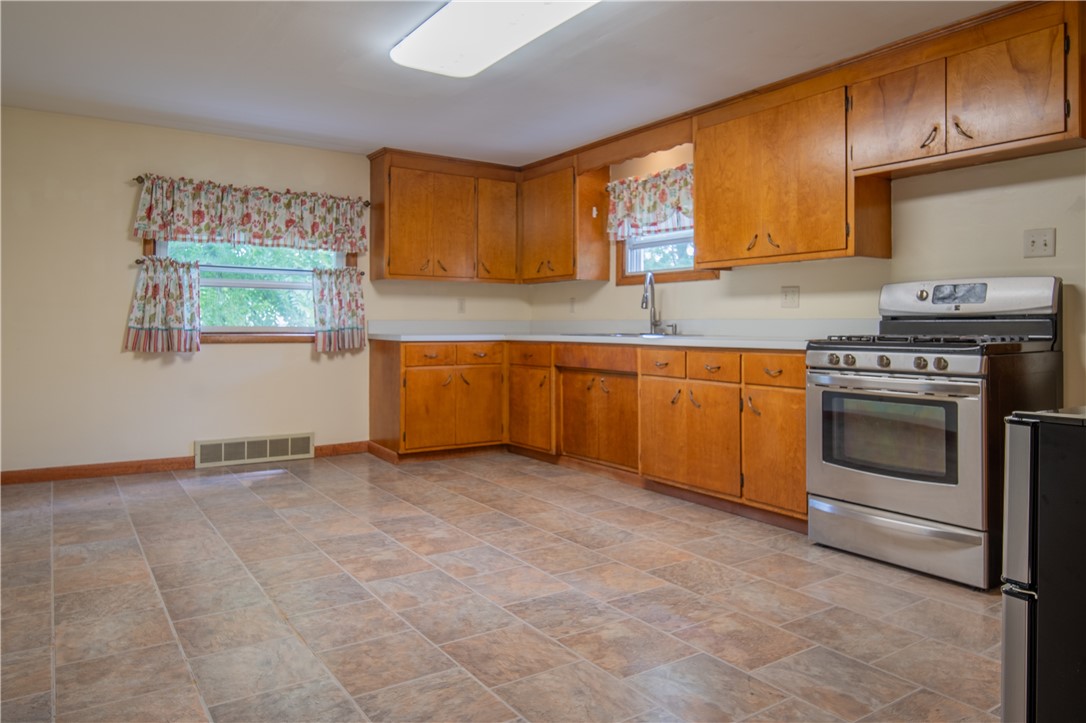 2152 Martha St