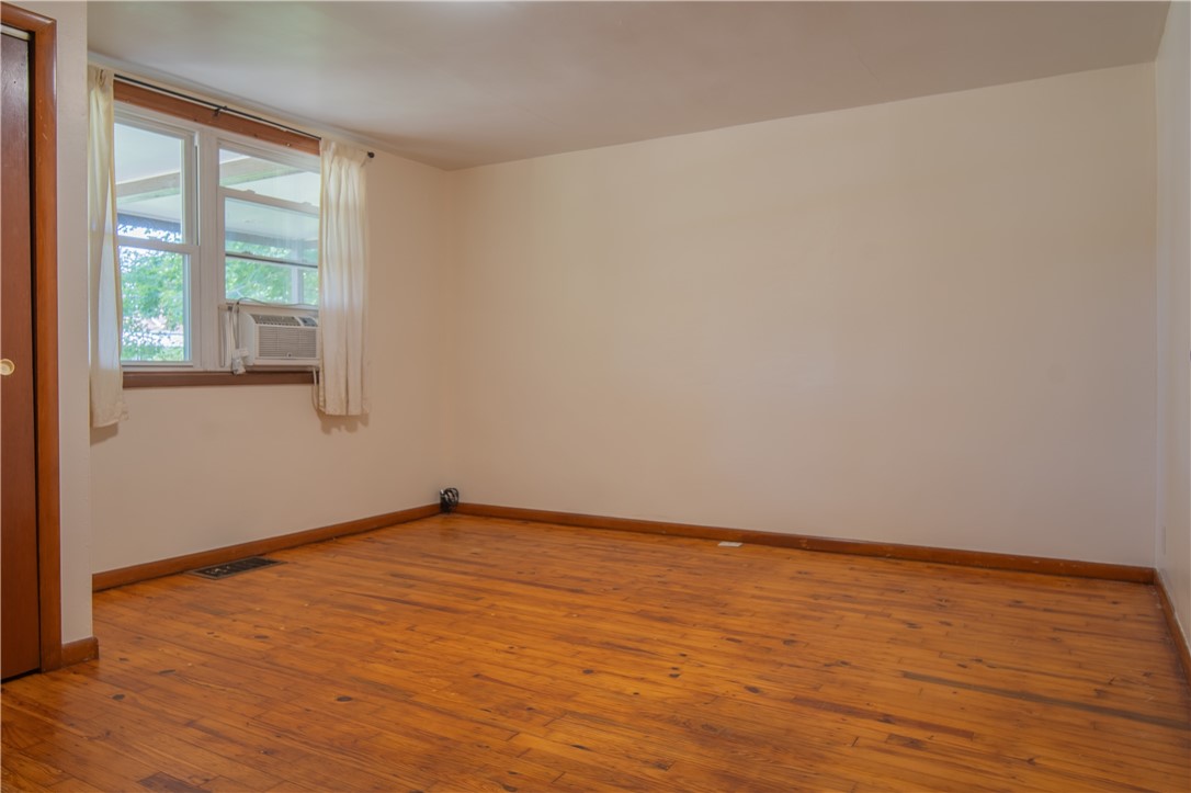 2152 Martha St