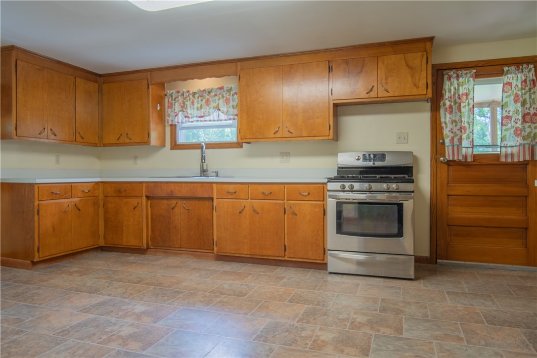 2152 Martha St