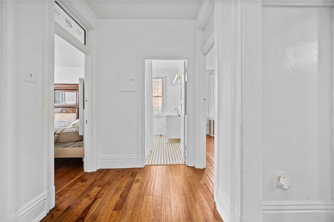 1107 Island Ave