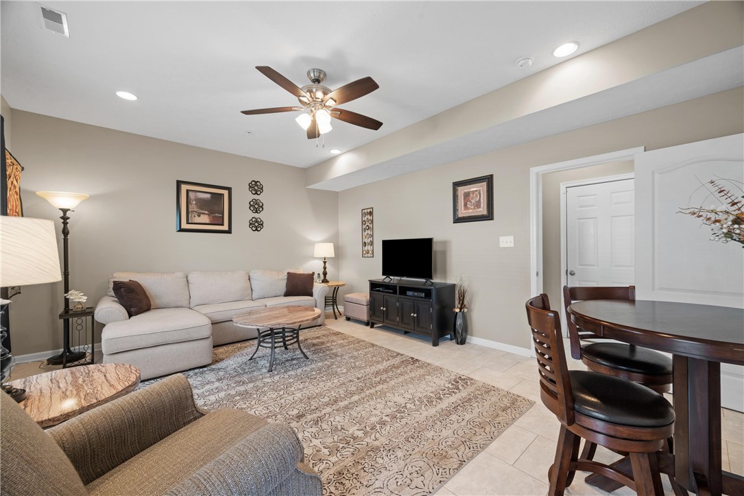 9 Roosevelt Dr