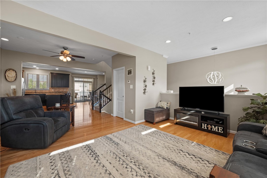 9 Roosevelt Dr