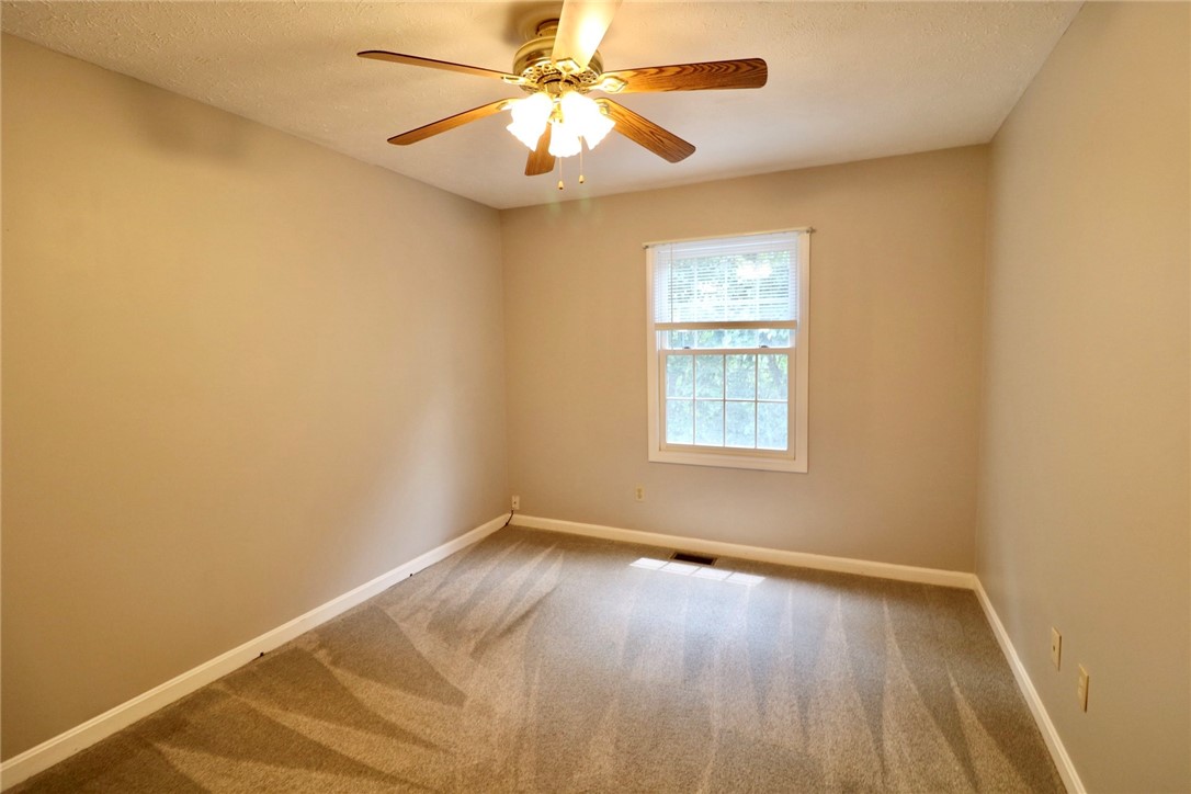 127 Westbrooke Ln
