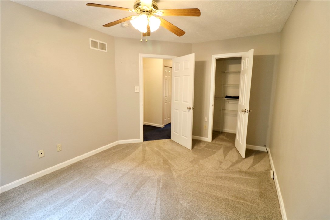 127 Westbrooke Ln
