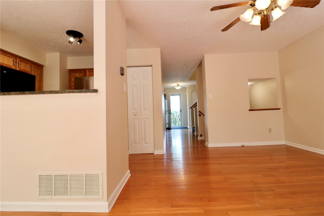 127 Westbrooke Ln
