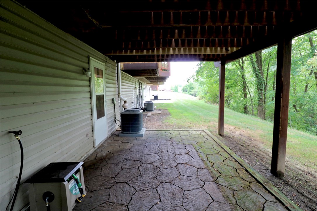 127 Westbrooke Ln