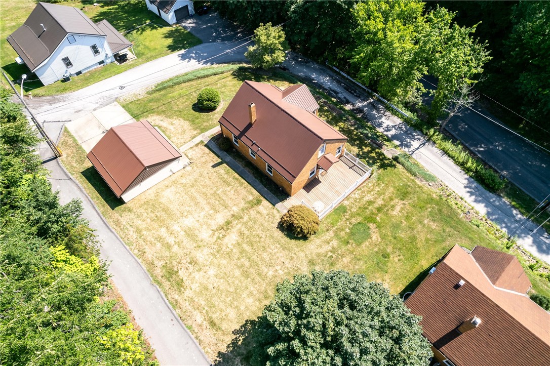 1040 Eckert Rd