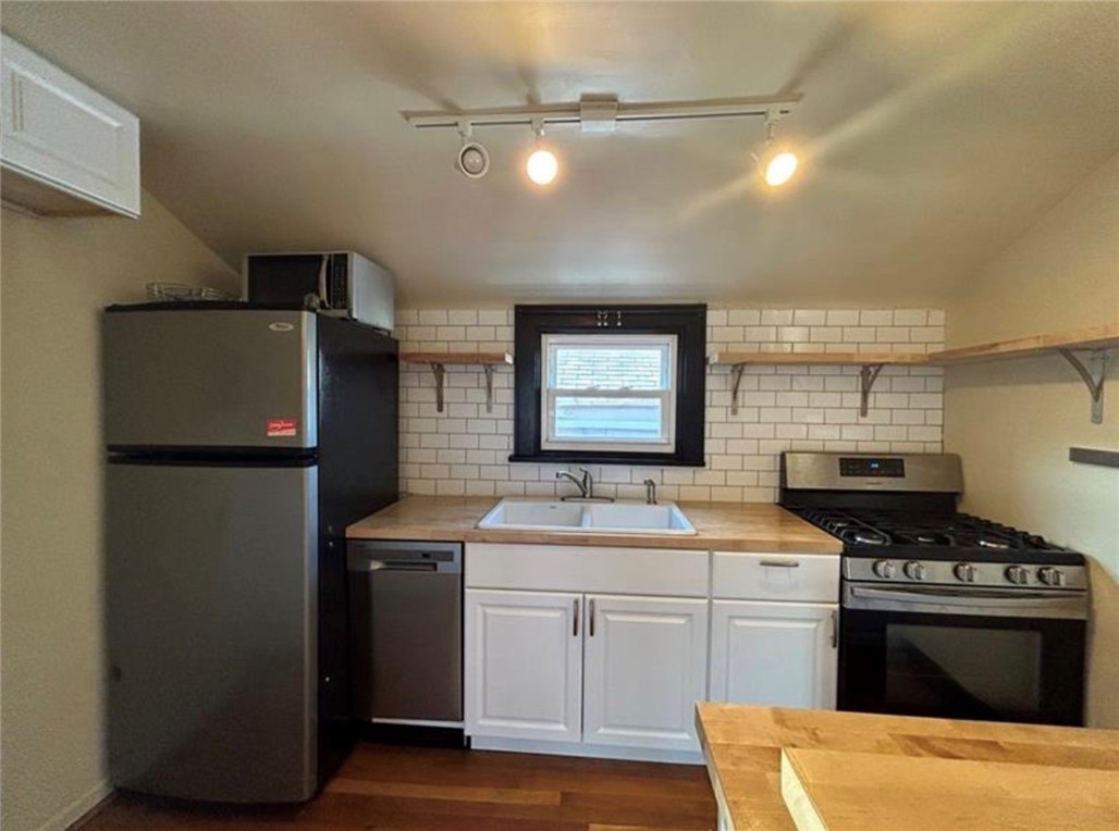 116 Bigham St 3