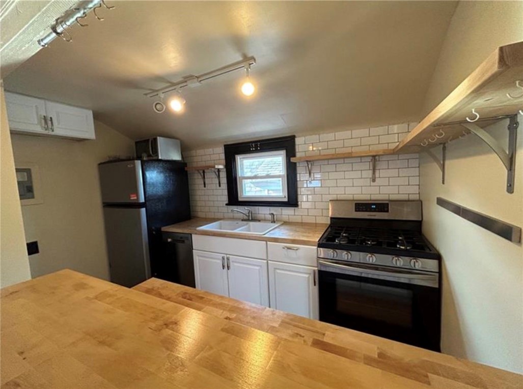 116 Bigham St 3