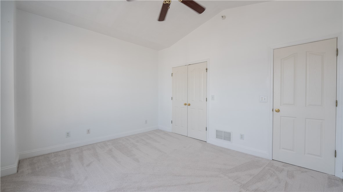 223 Adams Pointe Blvd 3