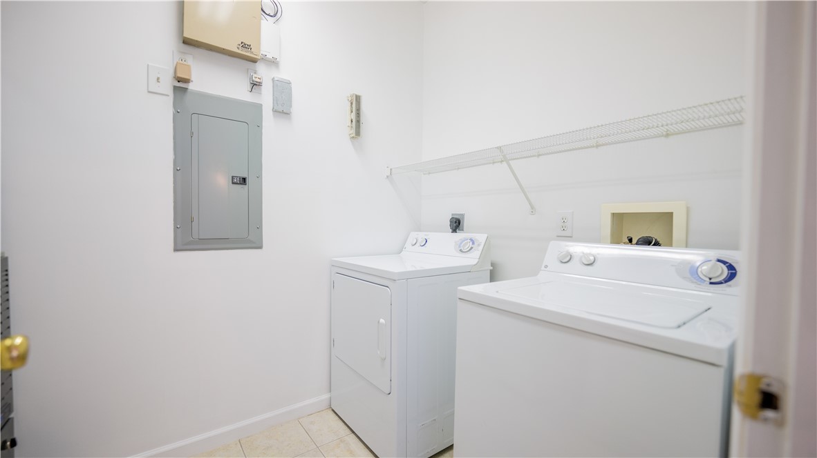223 Adams Pointe Blvd 3