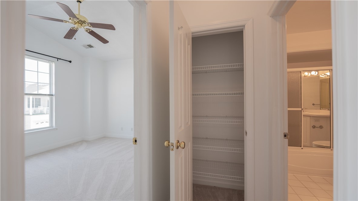223 Adams Pointe Blvd 3
