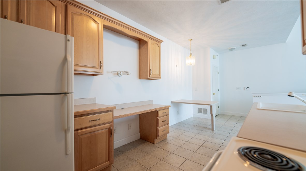 223 Adams Pointe Blvd 3