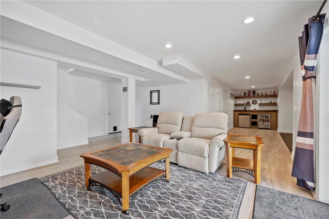 109 Scottsdale Dr