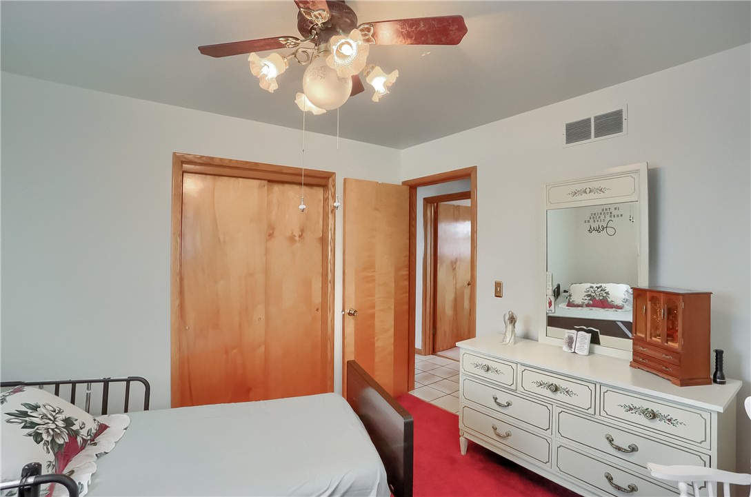 1012 Richview