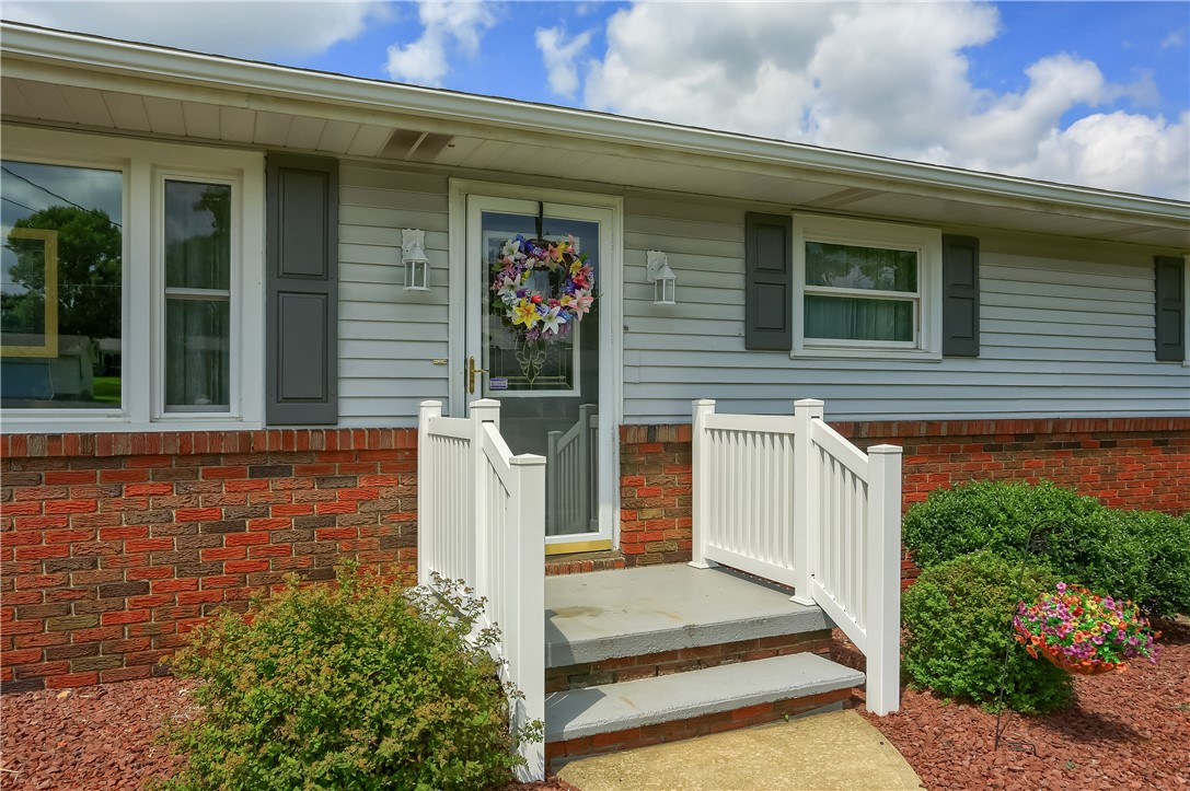 1012 Richview