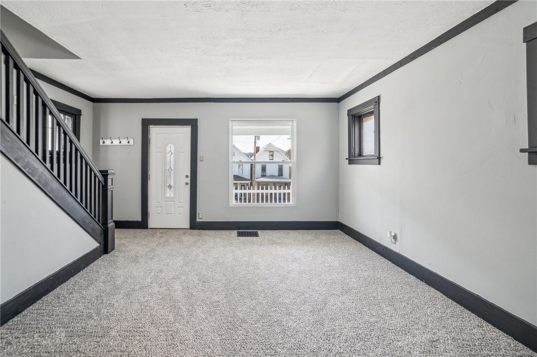 1328 Woodmont Ave