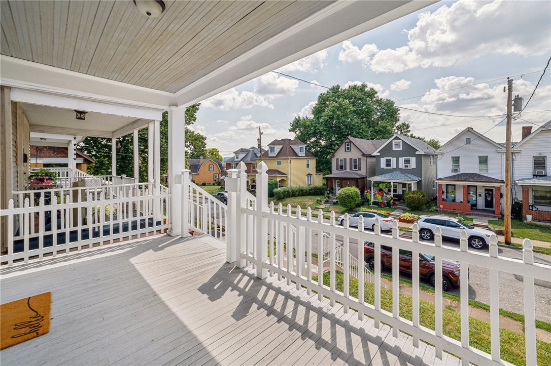 1328 Woodmont Ave