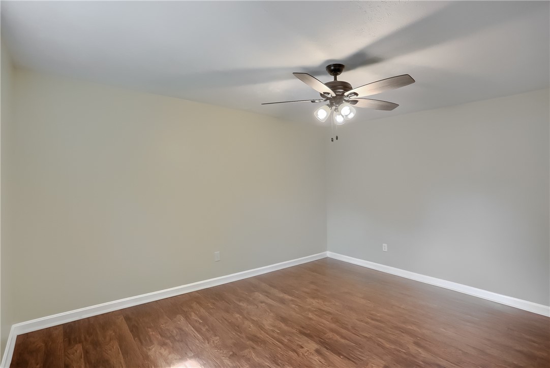 2331 Mckees Rocks Rd